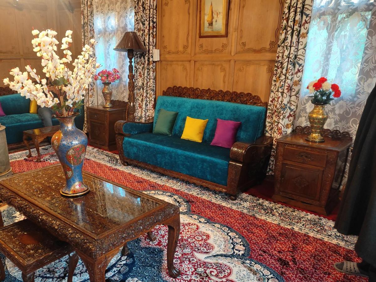 Luxury Scotland Srīnagar Kültér fotó