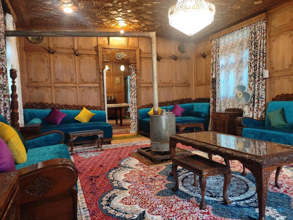 Luxury Scotland Srīnagar Kültér fotó